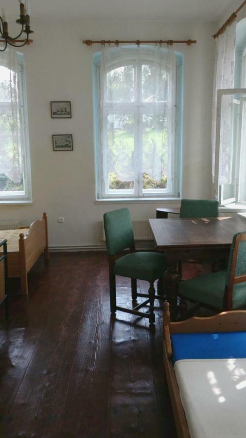 Dom Pod Orlimi Skalami - Blisko Zamku Czocha Apartment Lesna Bagian luar foto