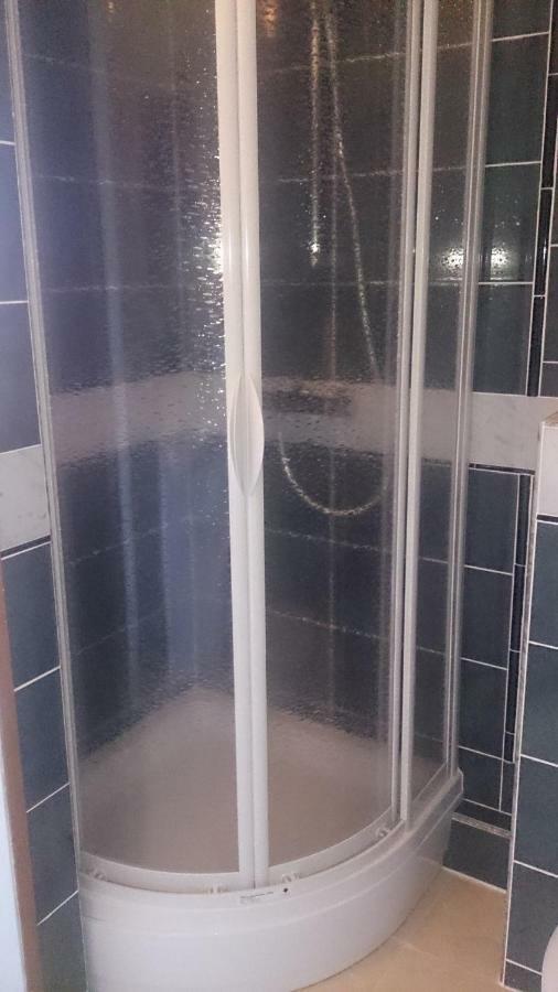 Dom Pod Orlimi Skalami - Blisko Zamku Czocha Apartment Lesna Bagian luar foto